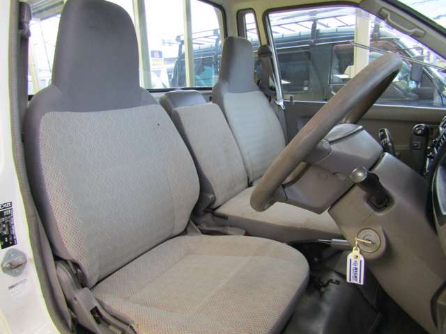 Toyota Light Ace Truck 6