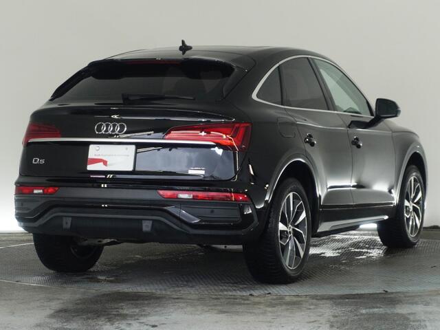 Audi Q5 Sportback 4