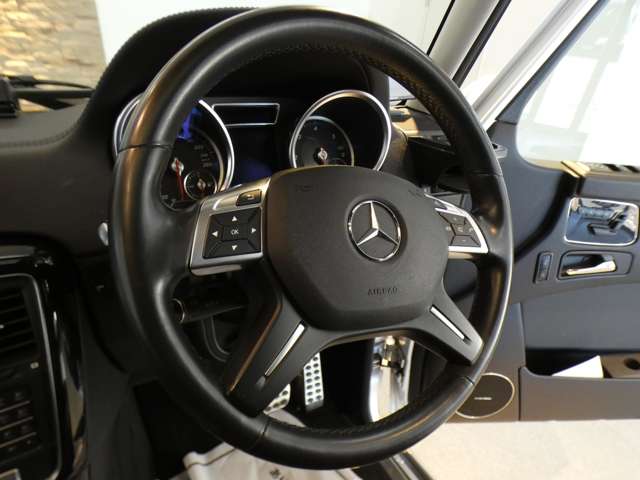 Mercedes-Benz G-Class 9