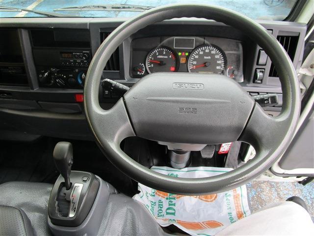 Isuzu Elf 10