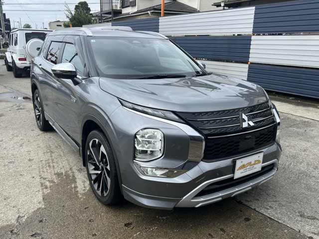 Mitsubishi Outlander 2