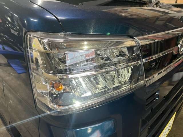 Daihatsu Atrai 7