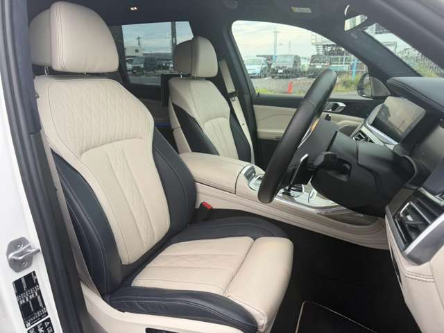BMW X7 11