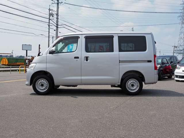 Toyota Town Ace Van 11