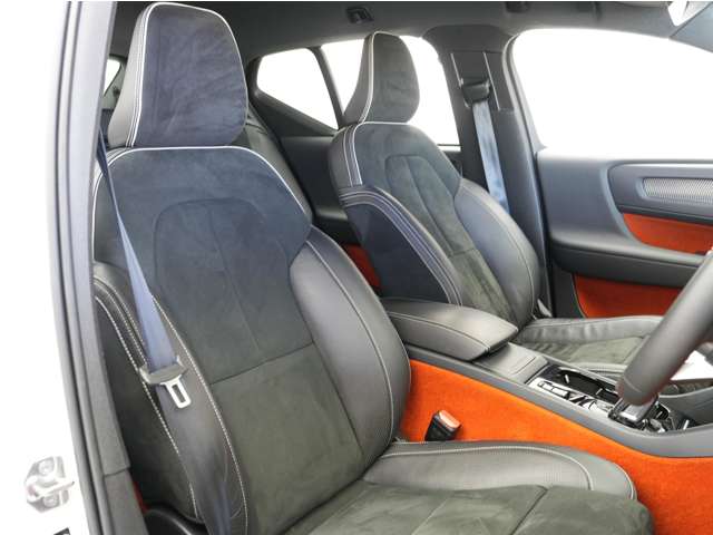 Volvo XC40 11