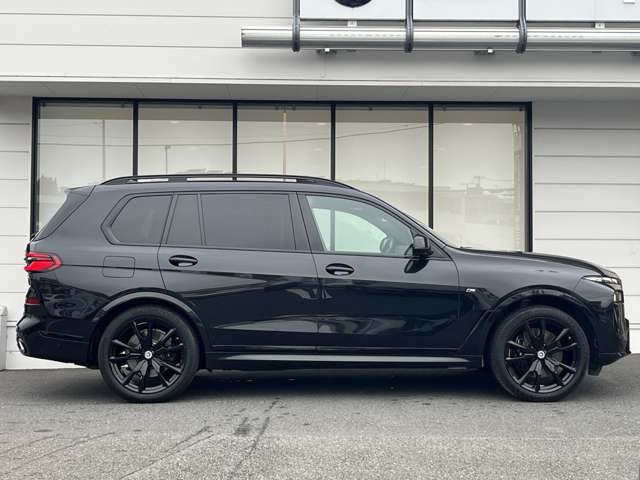 BMW X7 11