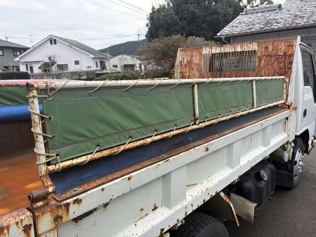 Isuzu Elf 7