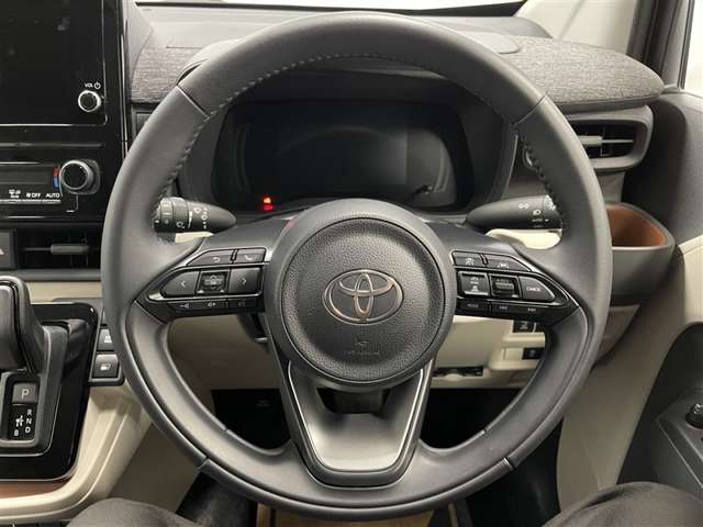 Toyota Sienta 8
