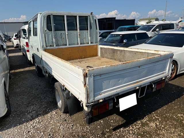 Isuzu Elf 9