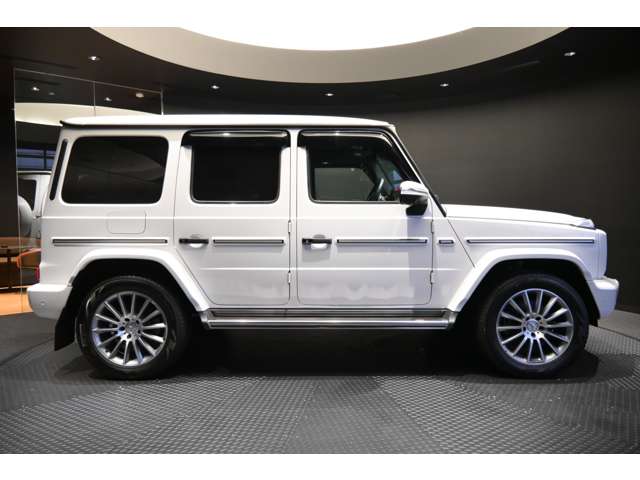Mercedes-Benz G-Class 4