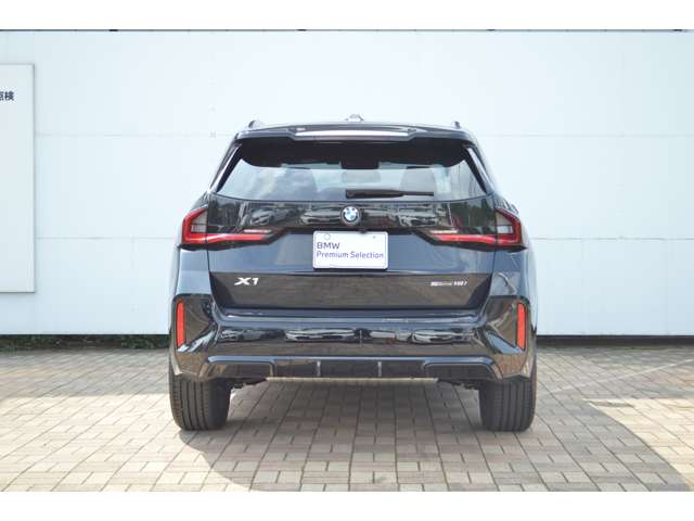 BMW X1 8