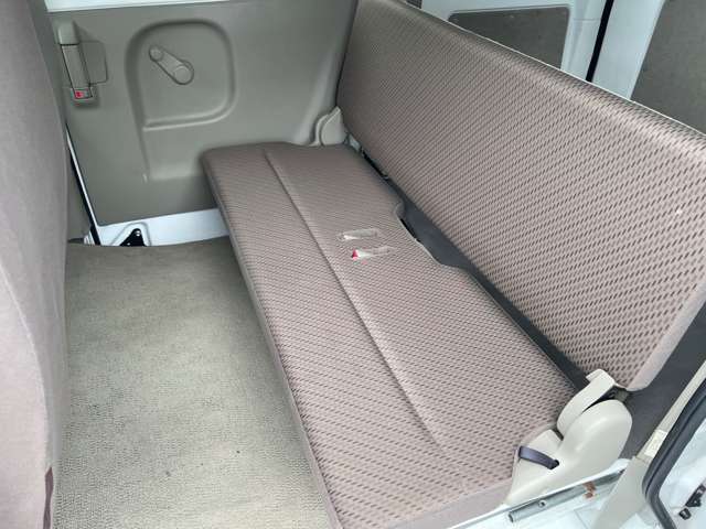 Nissan NV100 Clipper 6