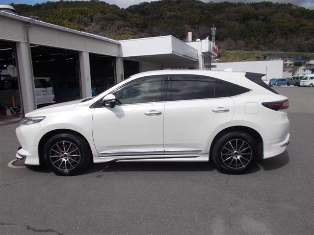 Toyota Harrier 2