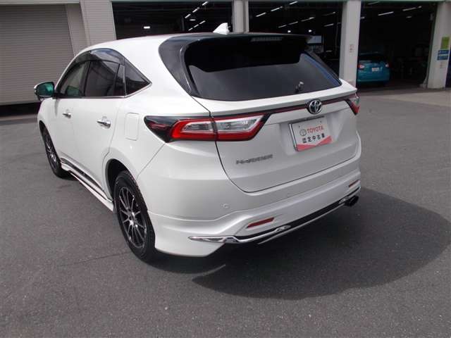 Toyota Harrier 3