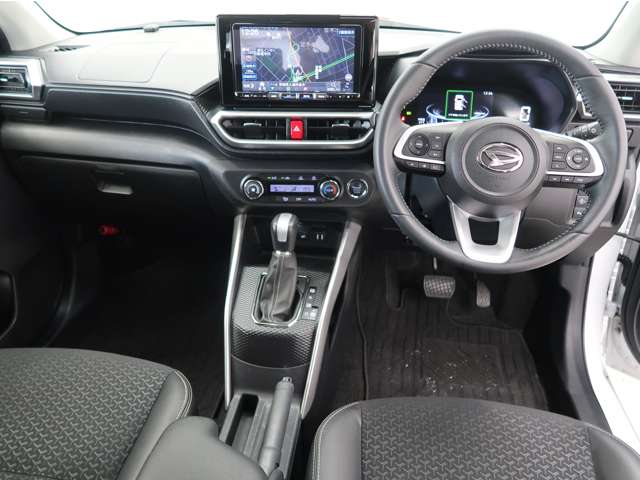 Daihatsu Rocky 5