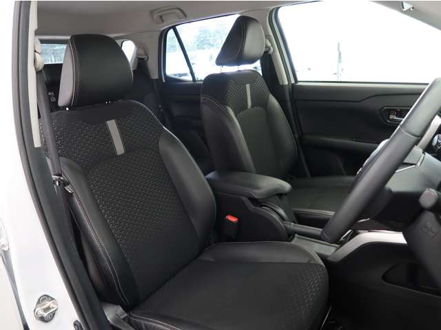 Daihatsu Rocky 6