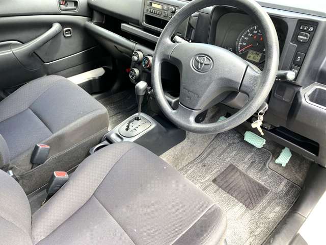 Toyota Succeed Van 2