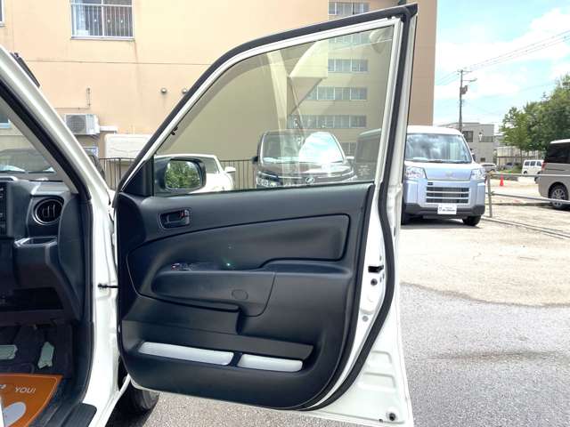 Toyota Succeed Van 6