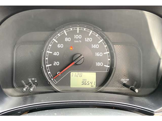 Toyota Succeed Van 7