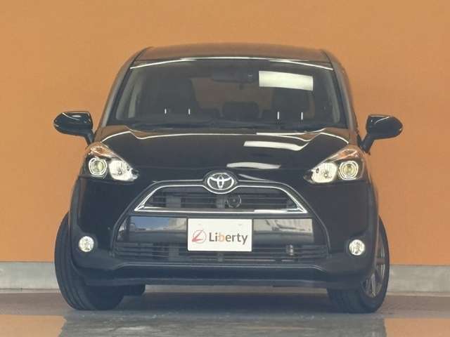 Toyota Sienta 12
