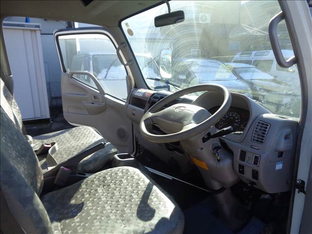 Hino Dutro 2