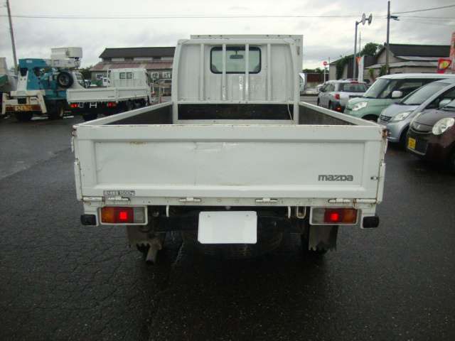 Mazda Titan Dash 9