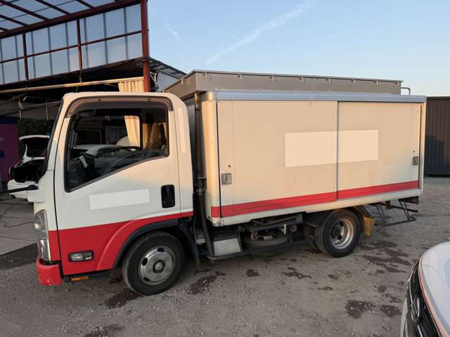 Isuzu Elf 9