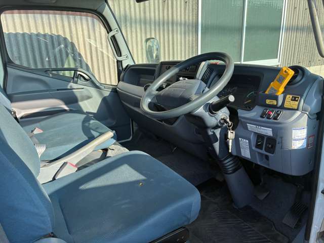 Mitsubishi Fuso Canter 7