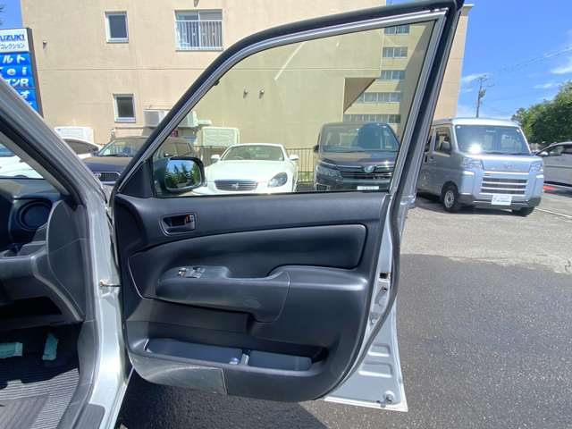 Toyota Probox Van 8