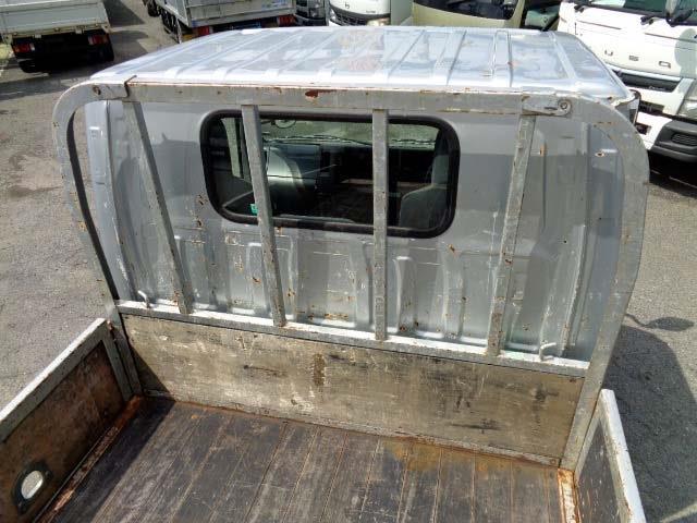 Isuzu Elf 11