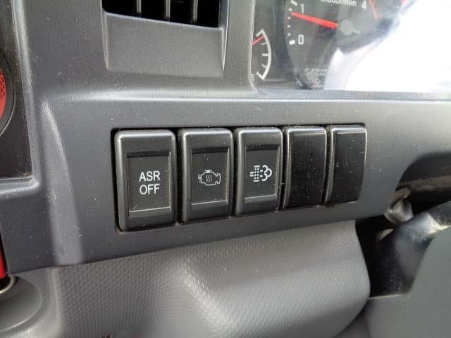 Isuzu Elf 7