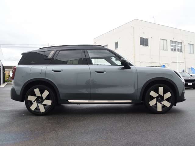 MINI Countryman 7