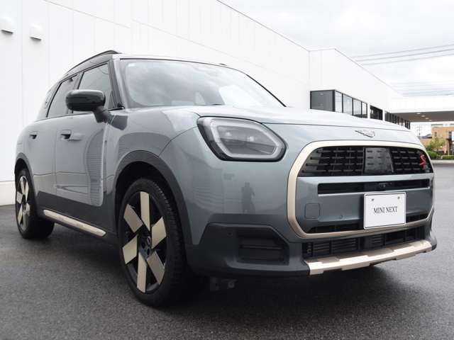 MINI Countryman 8