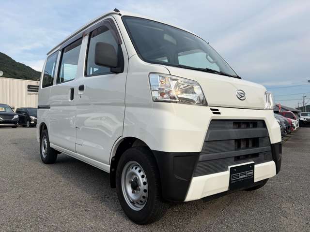 Daihatsu Hijet Cargo 3
