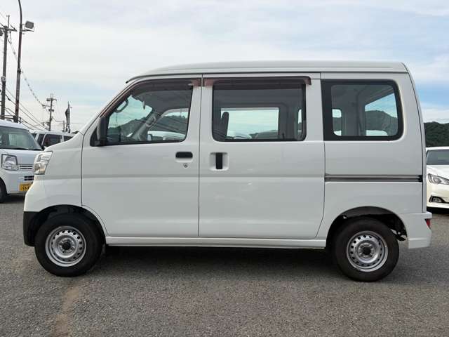Daihatsu Hijet Cargo 5