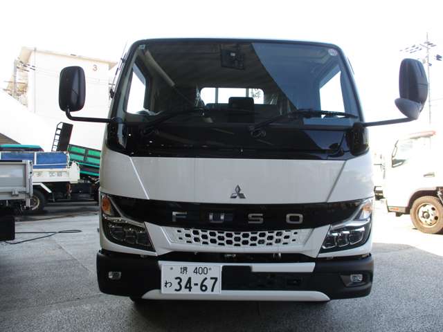 Mitsubishi Fuso Canter 2