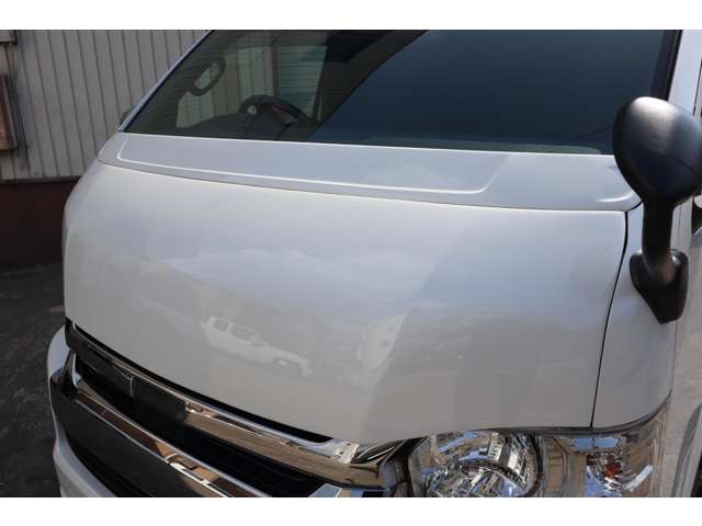 Toyota Hiace Van 10