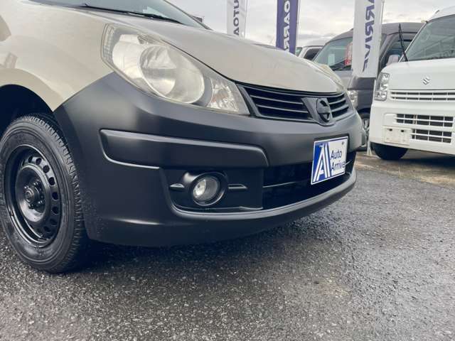 Nissan AD 7