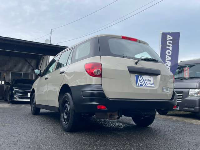 Nissan AD 10