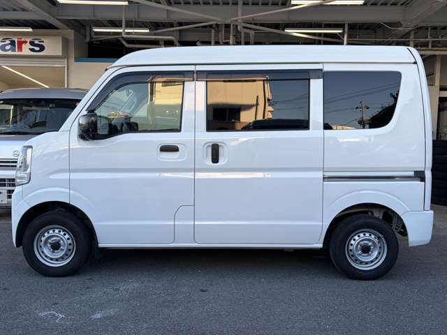Nissan NV100 Clipper 13