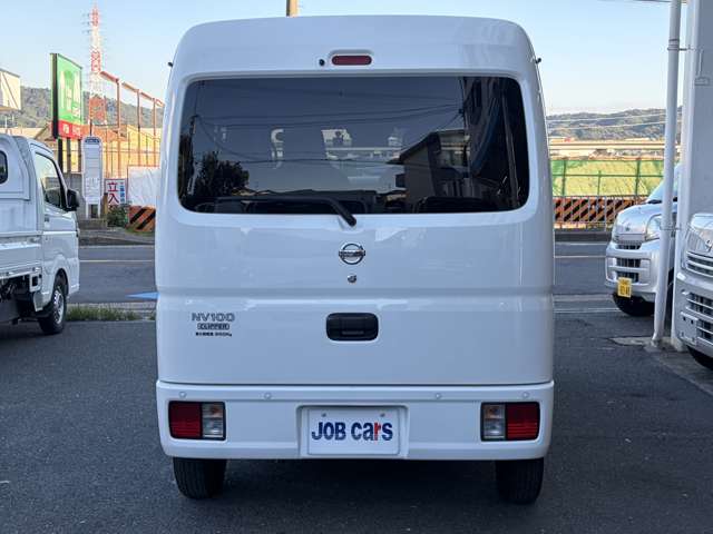 Nissan NV100 Clipper 11