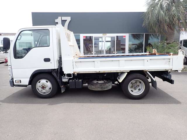 Isuzu Elf 10
