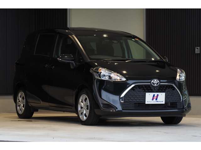 Toyota Sienta 7