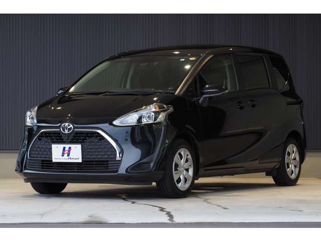 Toyota Sienta 9
