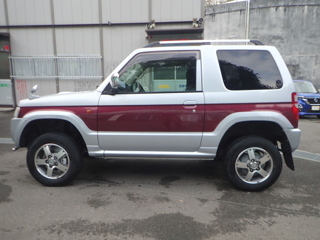 Mitsubishi Pajero Mini 2