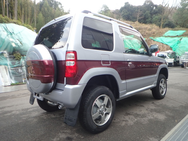 Mitsubishi Pajero Mini 3