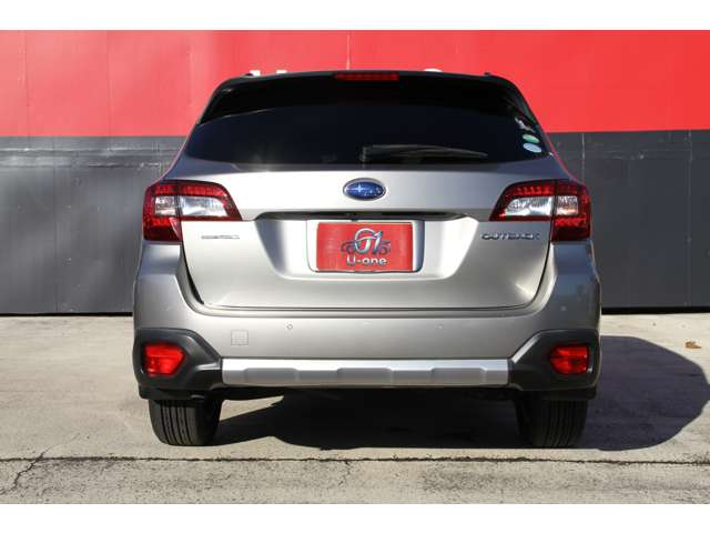Subaru Legacy Outback 10