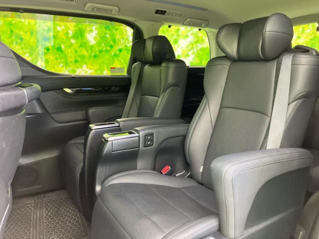 Toyota Alphard 10