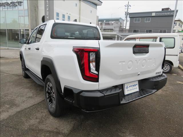Toyota Hilux 2