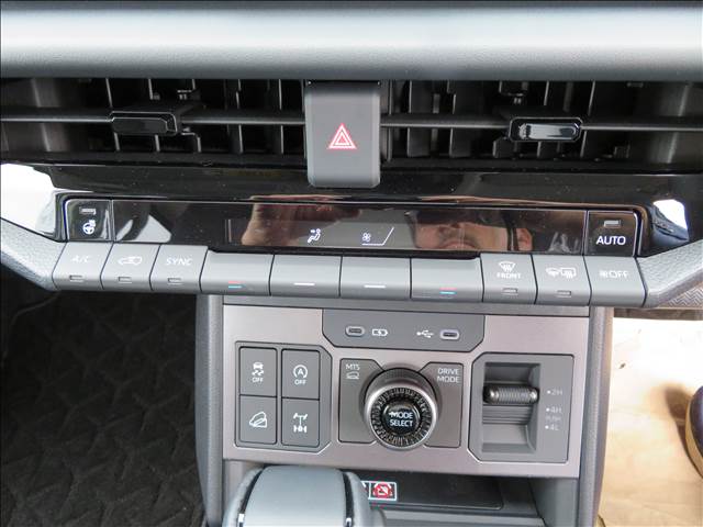 Toyota Hilux 8